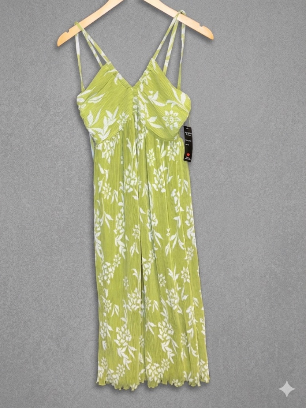 Fun & Flirt by Japna Pleated Maxi Dress Size M Lime Green Floral Boho Summer